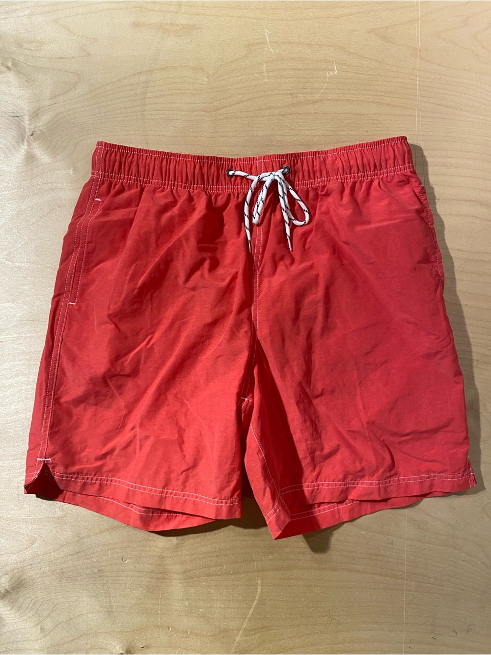 Roundtree & Yorke Red Swim Trunks with Drawstring Waist Large (BM)